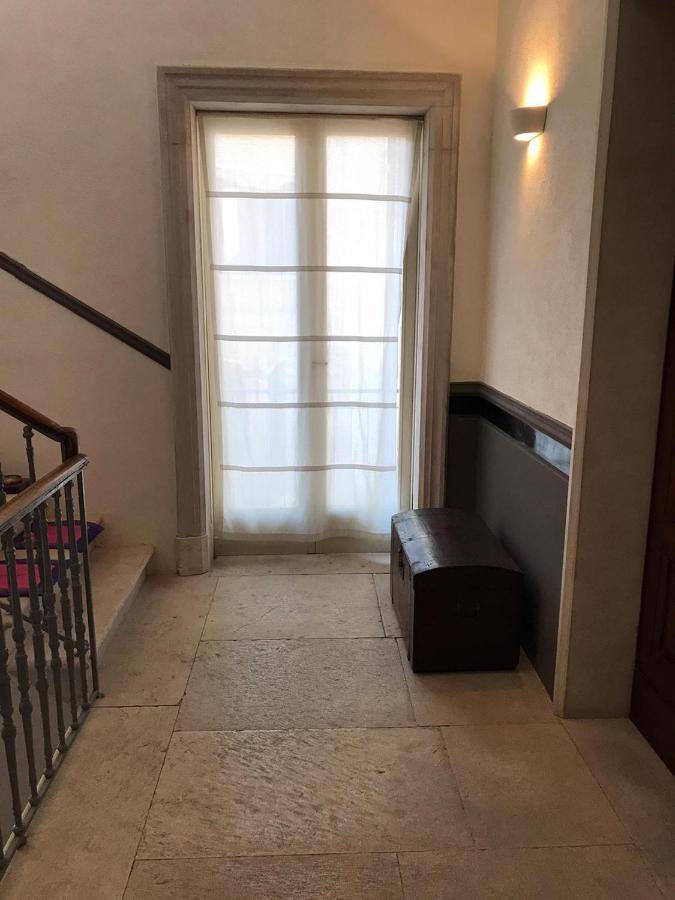 Palazzo Romanelli B&B Trani Eksteriør billede