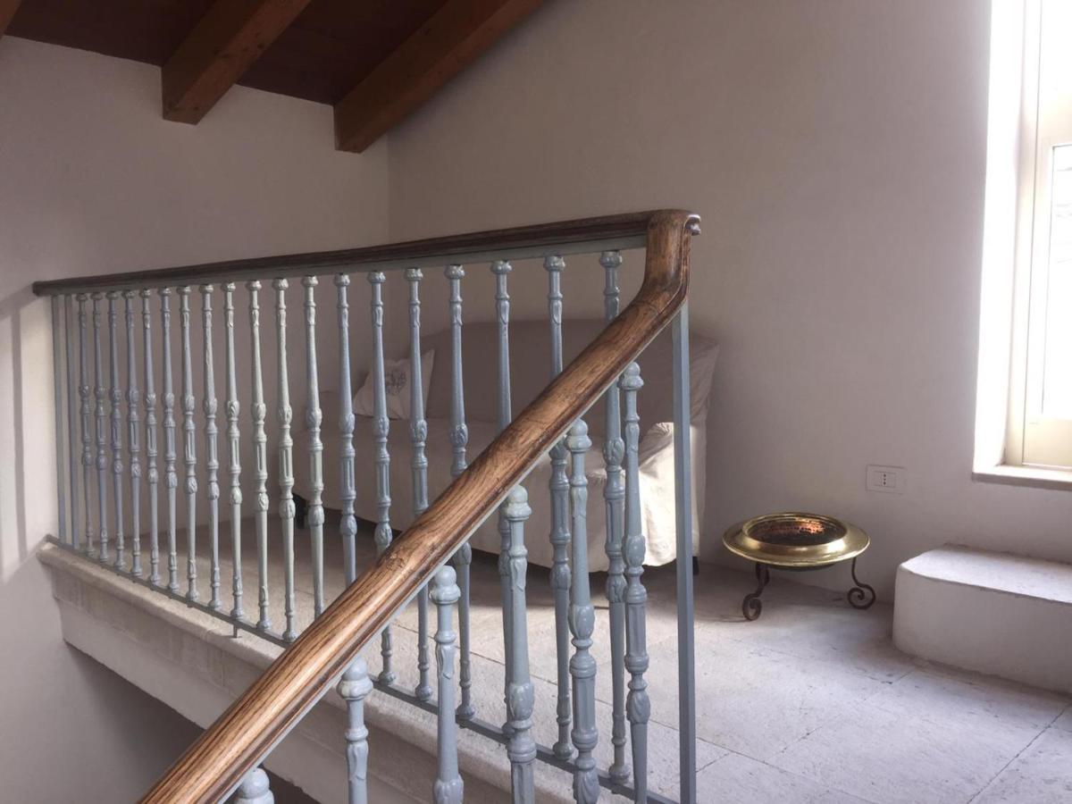 Palazzo Romanelli B&B Trani Eksteriør billede